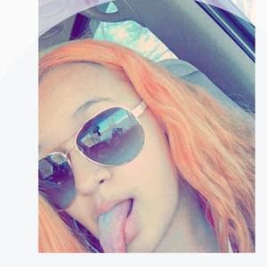 Meet your Posher, Jasmine